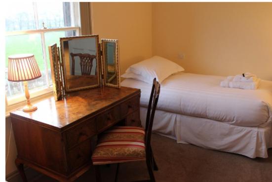 Thornton Manor - Holiday Cottages And Apartments Heswall Room photo